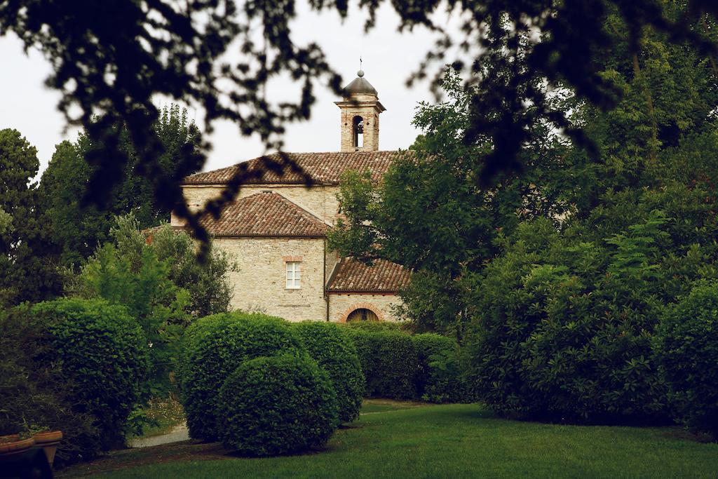 Relais San Maurizio Hotel Santo Stefano Belbo Exterior photo